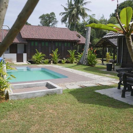 Kampung Tok Lembut Vacation Home Pantai Cenang  Buitenkant foto