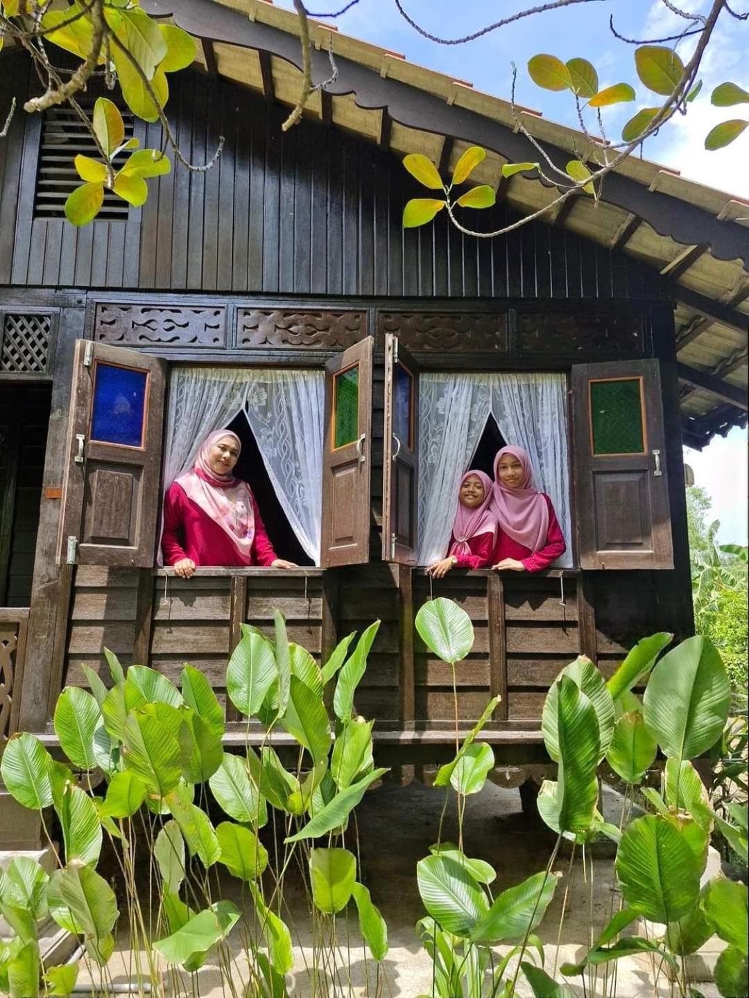 Kampung Tok Lembut Vacation Home Pantai Cenang  Buitenkant foto