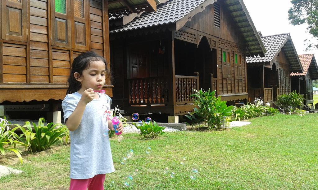 Kampung Tok Lembut Vacation Home Pantai Cenang  Buitenkant foto